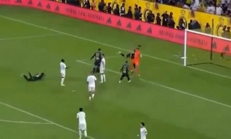 Αντίπαλος του Κριστιάνο πανηγύρισε προκλητικά μπροστά του, σαν άλλος Κίον στον Φαν Νίστελροϊ! Αντίπαλος του Κριστιάνο πανηγύρισε προκλητικά μπροστά του, σαν άλλος Κίον στον Φαν Νίστελροϊ!