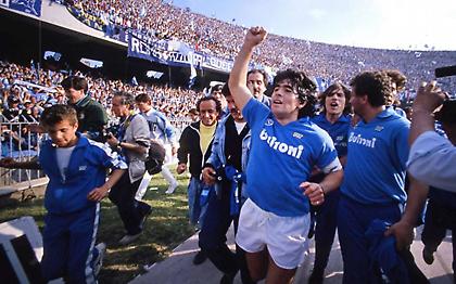 Το συγκλονιστικό βίντεο της Νάπολι για τα γενέθλια του σπουδαίου Ντιέγκο Μαραντόνα!