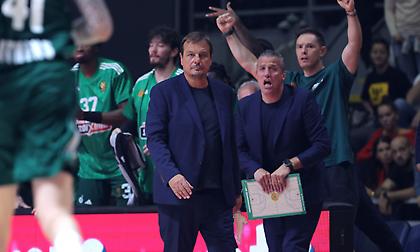 Αταμάν: «Οι παίκτες έπαιξαν τρομερή άμυνα και έδειξαν χαρακτήρα σε μια τόσο καυτή ατμόσφαιρα»