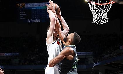 ΝΒΑ Top 10: Το poster dunk του Μπράουν στον Γκομπέρ στην πρώτη θέση