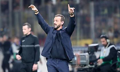 «Στείλατε τον Άρη στην κορυφή και έκανε σεισμό»: Επική ατάκα Μάντζιου στη συνέντευξη Τύπου ενώ έκανε… σεισμό!