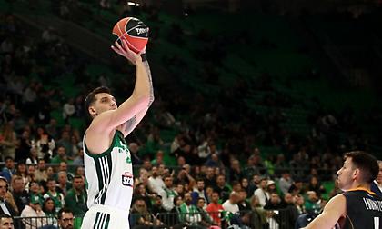 Μήτογλου: «Αν τηρούμε το πλάνο, είμαστε ομάδα που δύσκολα θα νικηθεί - Μου αρέσει να βοηθάω και ως πεντάρι»