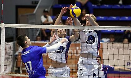 Πρώτη νίκη για Φοίνικα, Άθλο