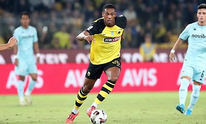 Τσακίρης: «Ο Μαρσιάλ έχει αρχίσει και βρίσκει ρυθμό και μπορεί να ξεκινήσει και πάλι βασικός»