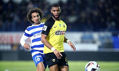 ΑΕΚ: Συμπλήρωσαν κάρτες Μουκουντί και Γιόνσον