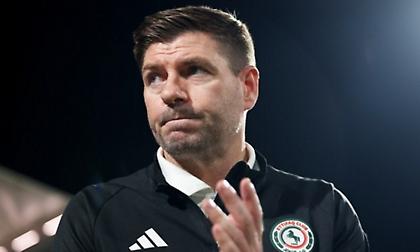 Αποδοκιμασίες από τους οπαδούς της Αλ Ετιφάκ στον Τζέραρντ