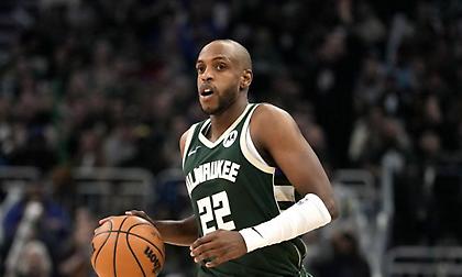 Ανησυχία στους Μπακς για Μίντλετον: Καθυστερεί η αποθεραπεία του, άγνωστο πότε θα επιστρέψει