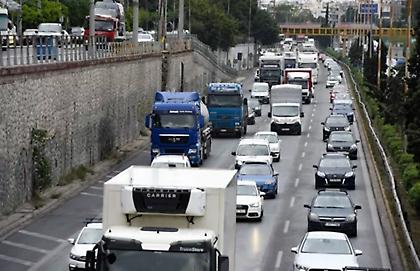 Τροχαίο στον Κηφισό: Μποτιλιάρισμα στην άνοδο από Λένορμαν προς Νέα Φιλαδέλφεια