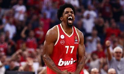 «Πιστεύω στους εξωγήινους - Αν δεν έπαιζα μπάσκετ θα ήμουν Youtuber»: Μία διαφορετική συνέντευξη του Σακίλ ΜακΚίσικ!