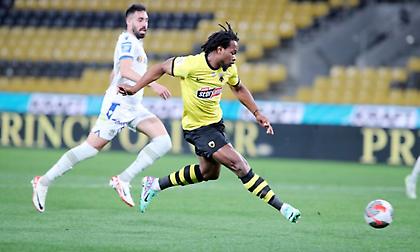 AEK-Asteras AKTOR: Με άδειες εξέδρες, αλλά γεμάτο… οπλοστάσιο και βλέμμα στην κορυφή