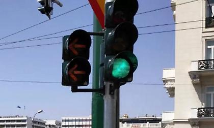 Τα νέα έξυπνα «μάτια» στις διασταυρώσεις - 388 κάμερες θα «σαρώνουν» όλα τα φανάρια της Αττικής