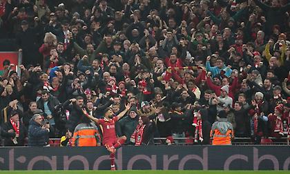 Καθάρισε την Άστον Βίλα, ξετύλιξε το δώρο και… έφυγε στο +5 η Λίβερπουλ!