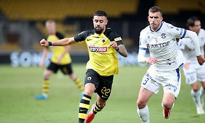 Φερνάντες: «Κυκλοφορήσαμε σωστά την μπάλα, έχουμε μεγάλο ρόστερ»