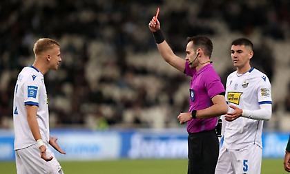 Άλλαξαν οι ισορροπίες στο ΟΑΚΑ: Αποβλήθηκε ο Ραντόνια μετά από χρήση VAR, με 10 παίκτες η Λαμία κόντρα στον Παναθηναϊκό