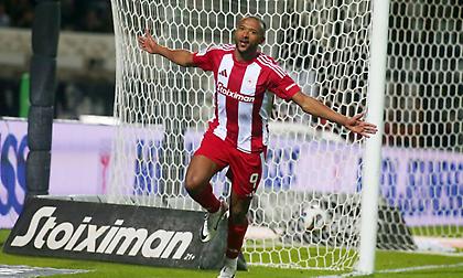 Νικολακόπουλος: «Ο Ολυμπιακός είναι εδώ όρθιος, πρώτος και δυνατός»!