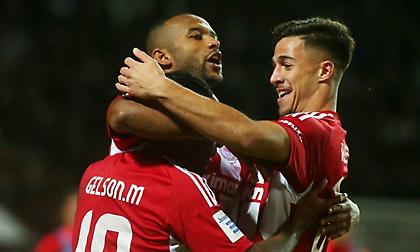 Πορθητής της Τούμπας ο Ολυμπιακός, έπιασε κορυφή!