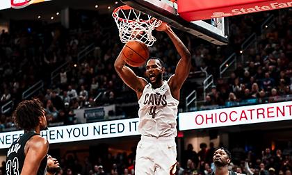 Το βιολί τους οι Καβαλίερς, παρέμειναν αήττητοι με φοβερή ανατροπή