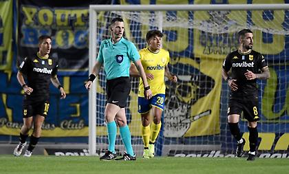 Όλες σωστές οι αποφάσεις στο Αγρίνιο, λάθος το πέναλτι στον ΟΦΗ: Η ανάλυση των φάσεων από τον Λανουά