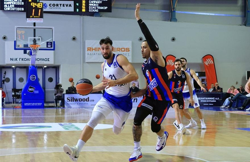 Πήρε φόρα η Καρδίτσα και ξεκόλλησε από τον πάτο!