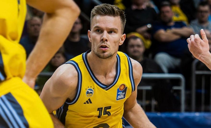 Άλμπα Βερολίνου: Πρόβλημα ο Χέρμανσον, μένει εκτός για απροσδιόριστο διάστημα