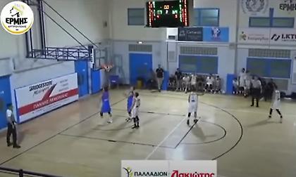 Απίστευτο τρίποντο σε αγώνα της National League 1-Η μπάλα έπεσε από τον… ουρανό στο καλάθι