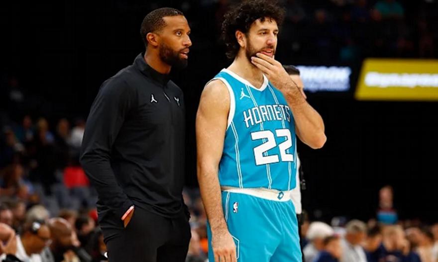 Προπονητής Χόρνετς: «Εκτός ροτέισον ο Μίσιτς»