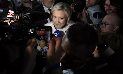 Ραγδαίες εξελίξεις στη Γαλλία: Στέρηση πολιτικών δικαιωμάτων πρότεινε η εισαγγελία για τη Μαρίν Λεπέν