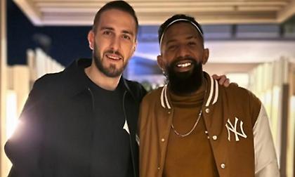 «Φίλοι για μια ζωή»: Βγήκε με τον Φορτούνη ο Ροντινέι