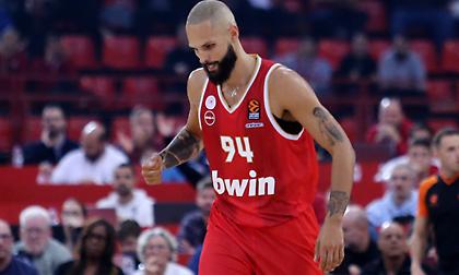 Μετά τα σουβλατζίδικα και τον κουρέα, ο Φουρνιέ ψάχνει τα καλύτερα αξιοθέατα και μουσεία της Αθήνας!