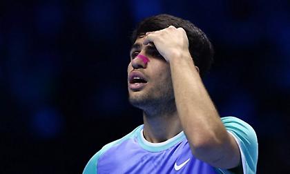 Ηττήθηκε από τον Σβέρεφ και αποκλείστηκε πρόωρα από τη συνέχεια των ATP Finals ο Αλκαράθ