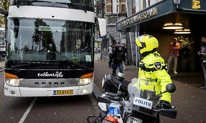 Ολλανδικά ΜΜΕ: Κινδυνεύει να «πέσει» η κυβέρνηση μετά τα επεισόδια στο Άμστερνταμ