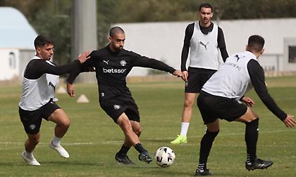 Ασκήσεις με την μπάλα, χωρίς τους διεθνείς στον ΟΦΗ