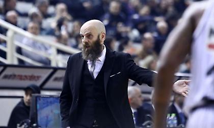 Κανσελιέρι: «Στο πρώτο ημίχρονο μας βάζω βαθμό 0 και στο δεύτερο 10 - Δεν μπορούμε να πάρουμε τον... Γουεμπανιάμα»