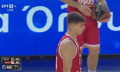 Ντεμπούτο και πρώτο επαγγελματικό καλάθι με τον Ολυμπιακό για τον 17χρονο Μπουρνελέ