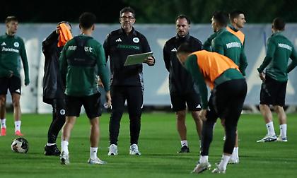 Δεσύλλας: «Μετά το τέλος του α’ γύρου θα αρχίσουμε να βλέπουμε τις ιδέες του Βιτόρια - 9 ματς σε 1 μήνα ο Παναθηναϊκός»