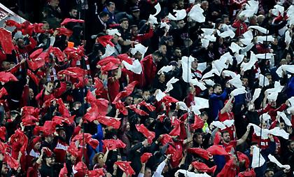 Κυκλοφορούν τα εισιτήρια για το ματς του Ολυμπιακού με τη Στεάουα - Στα 12 ευρώ το ακριβότερο