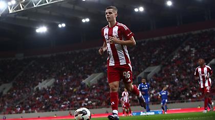 Τα Χριστούγεννα… της ζωής του – Αυτό θα είναι το νέο συμβόλαιο του Μουζακίτη στον Ολυμπιακό