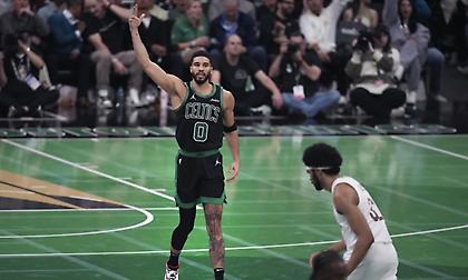 Με σούπερ Τέιτουμ οι Σέλτικς έσπασαν το σερί των Καβαλίερς