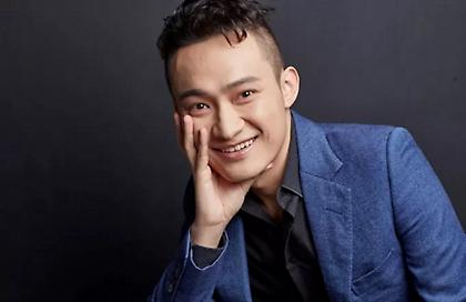 Τζάστιν Σαν: Ο άνθρωπος που αγόρασε μια μπανάνα-έργo τέχνης για 6,2 εκατ. δολάρια - και τι θα την κάνει