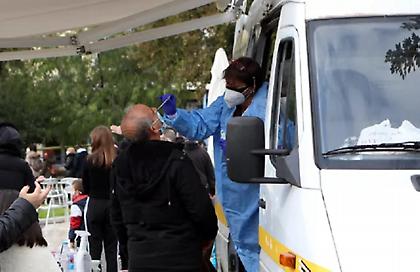 ΕΟΔΥ: 531 νέες εισαγωγές, 7 διασωληνώσεις και 27 θάνατοι από κορωνοϊό την τελευταία εβδομάδα