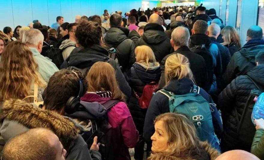 Εθνική μπάσκετ: Ταλαιπωρία για την αποστολή, εκκενώθηκε το αεροδρόμιο του Λονδίνου