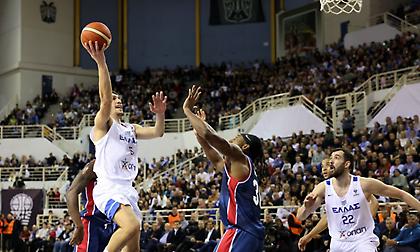Η μάχη της Εθνικής στο κατάμεστο «Παλατάκι»: Ελλάδα-Μεγάλη Βρετανία (4ο δεκάλεπτο)