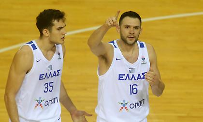 Παπανικολάου: « Ας μην καταστροφολογούμε μετά από μια ήττα, η Εθνική είναι ένα, δεν είναι μπαρουτοκαπνισμένοι και μη»