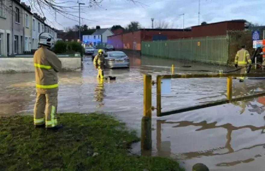 Καταιγίδα «Μπερτ»: Χάος στο Ηνωμένο Βασίλειο - 3 νεκροί, χωρίς ρεύμα χιλιάδες σπίτι