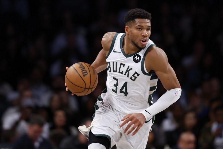 Νέο ιστορικό επίτευγμα από τον Γιάννη Αντετοκούνμπο στο Μπακς-Χόρνετς