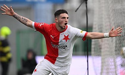 Η  ελληνική σκυτάλη στην... Πράγα: «Kάρφωσε» τη Μπουντεγιόβιτσε ο Ζαφείρης