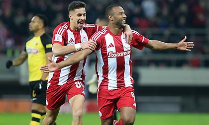 Το χατ-τρικ του Ελ Κααμπί, η κόκκινη του Λαμέλα και τα υπόλοιπα highlights του Ολυμπιακός-ΑΕΚ