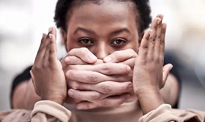 Σοκάρουν οι αριθμοί: 1 στις 3 γυναίκες στην ΕΕ έχει πέσει θύμα βίας