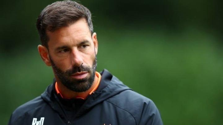 Αναλαμβάνει το Αμβούργο ο Φαν Νίστελροϊ Αναλαμβάνει το Αμβούργο ο Φαν Νίστελροϊ