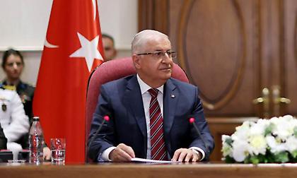 Η Άγκυρα ταράζει ξαφνικά τα «ήρεμα νερά» του Αιγαίου - Ο υπουργός Άμυνας Γκιουλέρ κάνει λόγο για παραβίαση της Βέρνης!